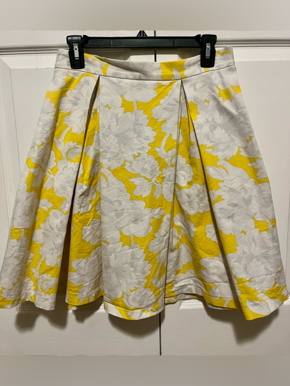 Topshop Yellow Floral Pleated A-Line Skirt | Size 8 Medium